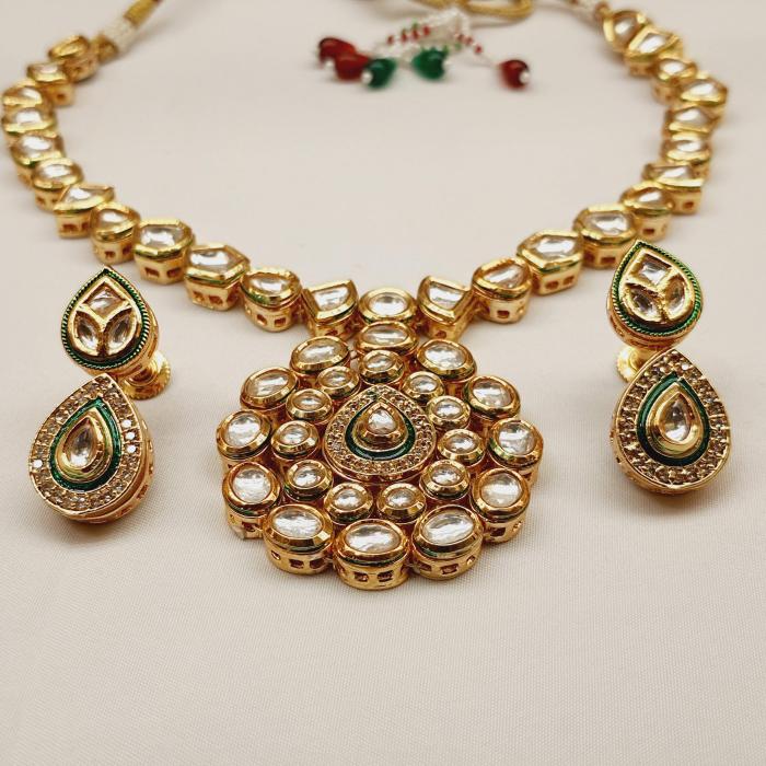 Kundan Necklace Set 6 Gold