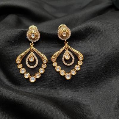 Tayani Kundan Earrings 1 Gold