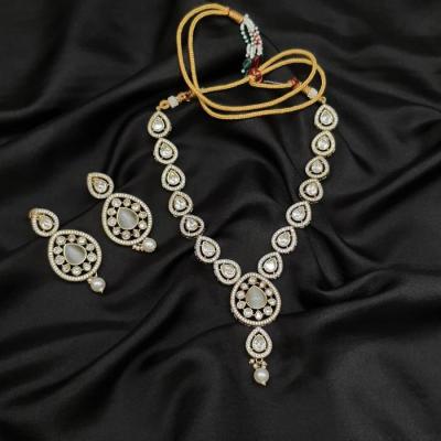 Mehandi Polish Kundan Necklace Set 1 Gold