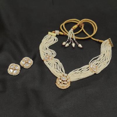 Tayani Kundan Necklace Set 1 Gold