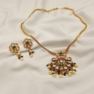 AC Kundan Pendant Set 1 Green Gold