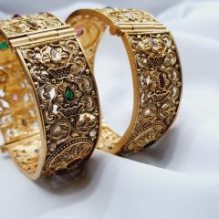 Temple Bangle 1 Gold