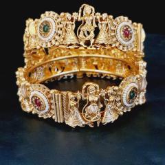 Antique Bangle 3 Multi Gold 2.6