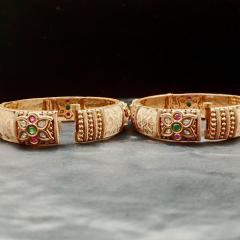 Kundan Bangle 4 Mina Gold 2.6