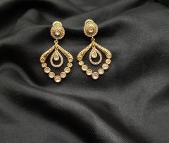 Tayani Kundan Earrings 1 Gold