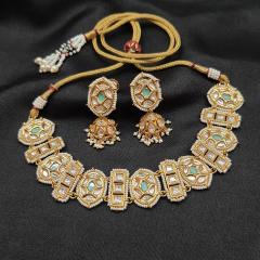 Tayani Kundan Chokar Set 3 Mint Gold