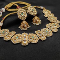 Tayani Kundan Chokar Set 3 Mint Gold