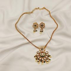 AC Kundan Pendant Set 1 Green Gold